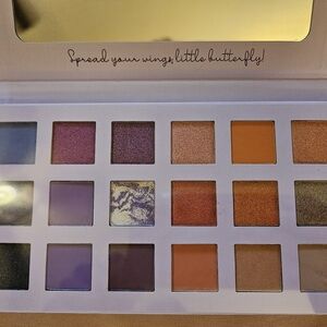 Essence I'm So Fly Eyeshadow Palette